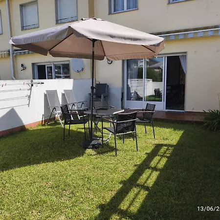 Adosado Avda Breogan 71 * Foz