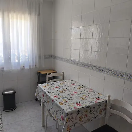 Adosado Avda Breogan 71 * Foz