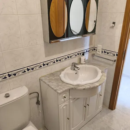 Adosado Avda Breogan 71 * Foz